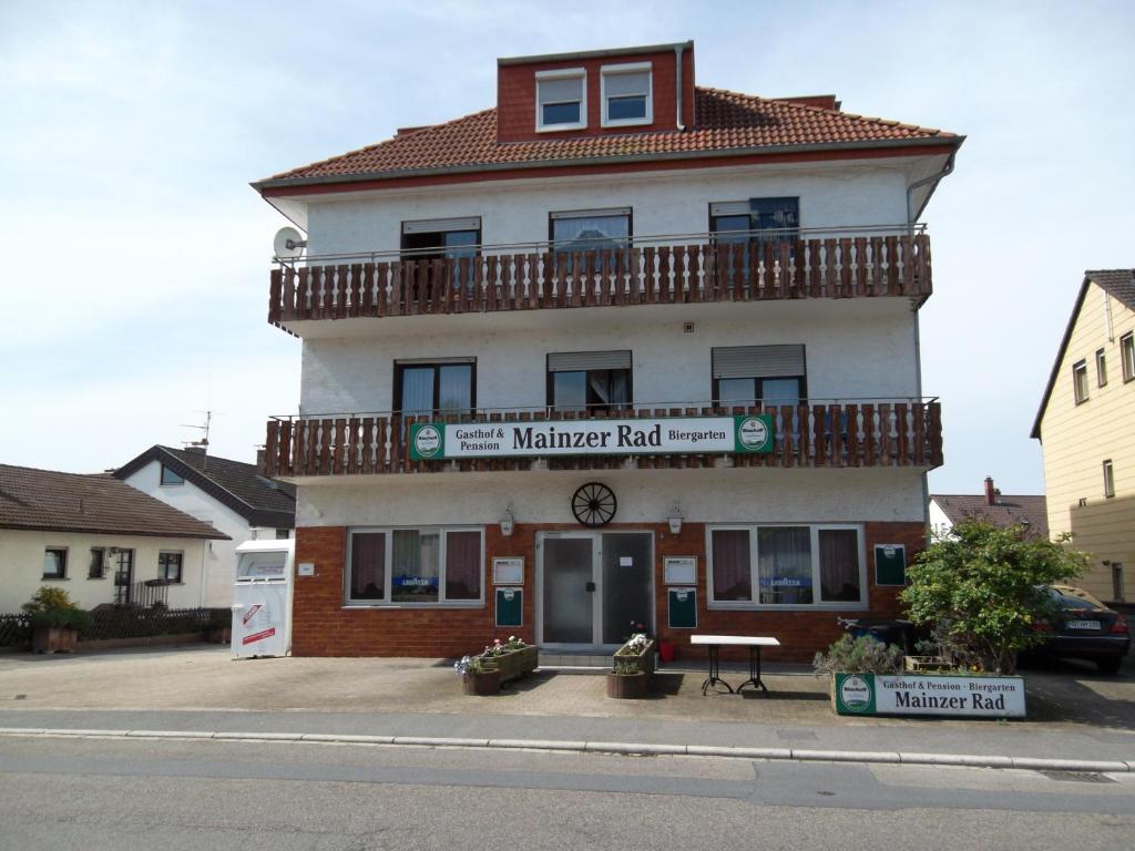 Gasthof Und Pension Mainzer Rad Schwetzingen Camera foto