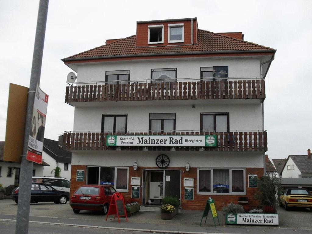 Gasthof Und Pension Mainzer Rad Schwetzingen Esterno foto